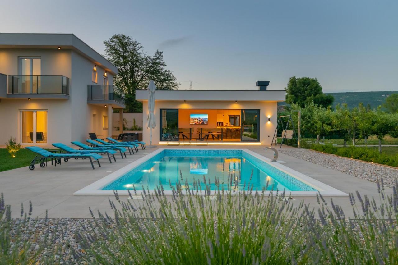 Villa Lukrecia, Luxury Villa In Imotski-Makarska Donji Prolozac Exterior photo